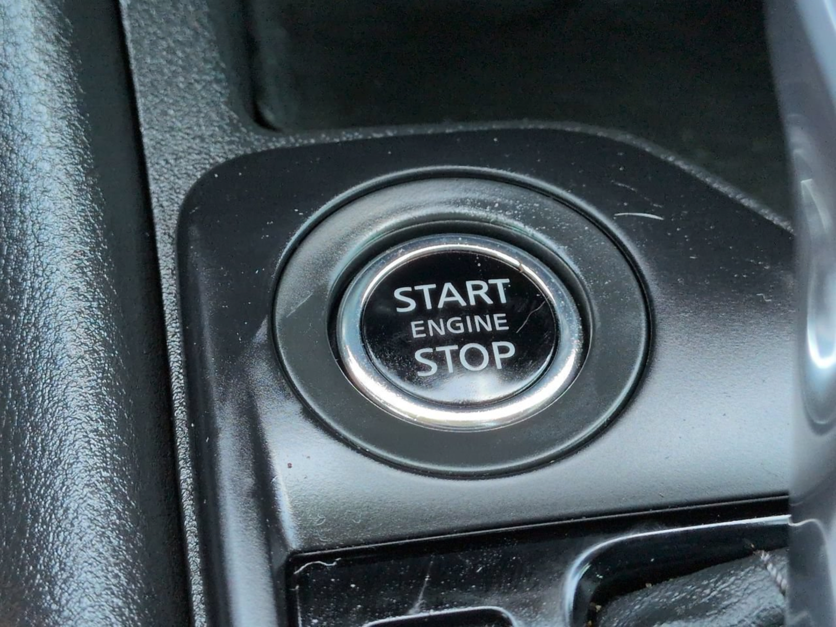 Used 2025 Nissan Sentra S FWD image 31