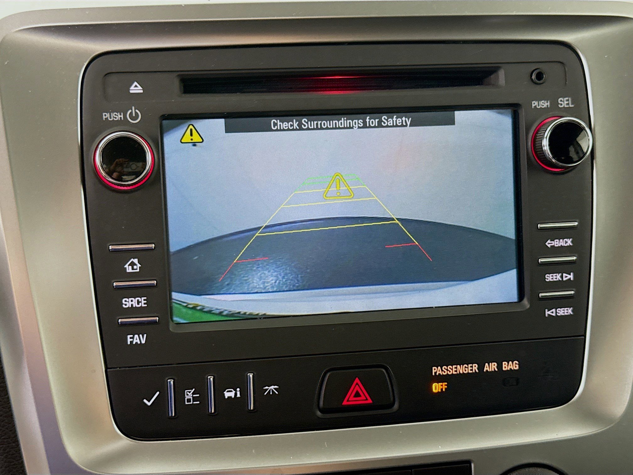 Used 2016 GMC Acadia SLE image 19