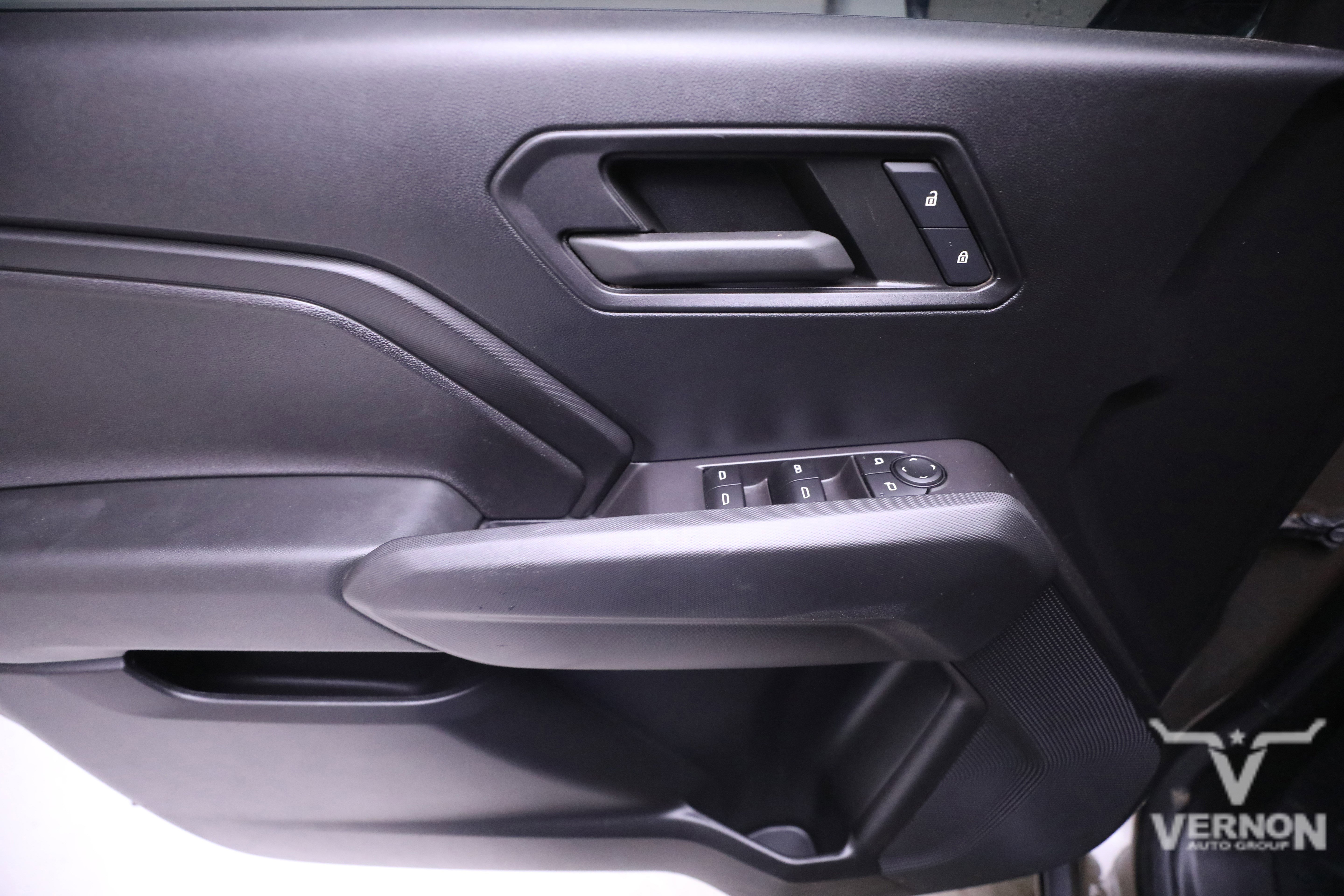 Used 2023 Chevrolet Colorado Trail Boss w/ Technology Package image 18