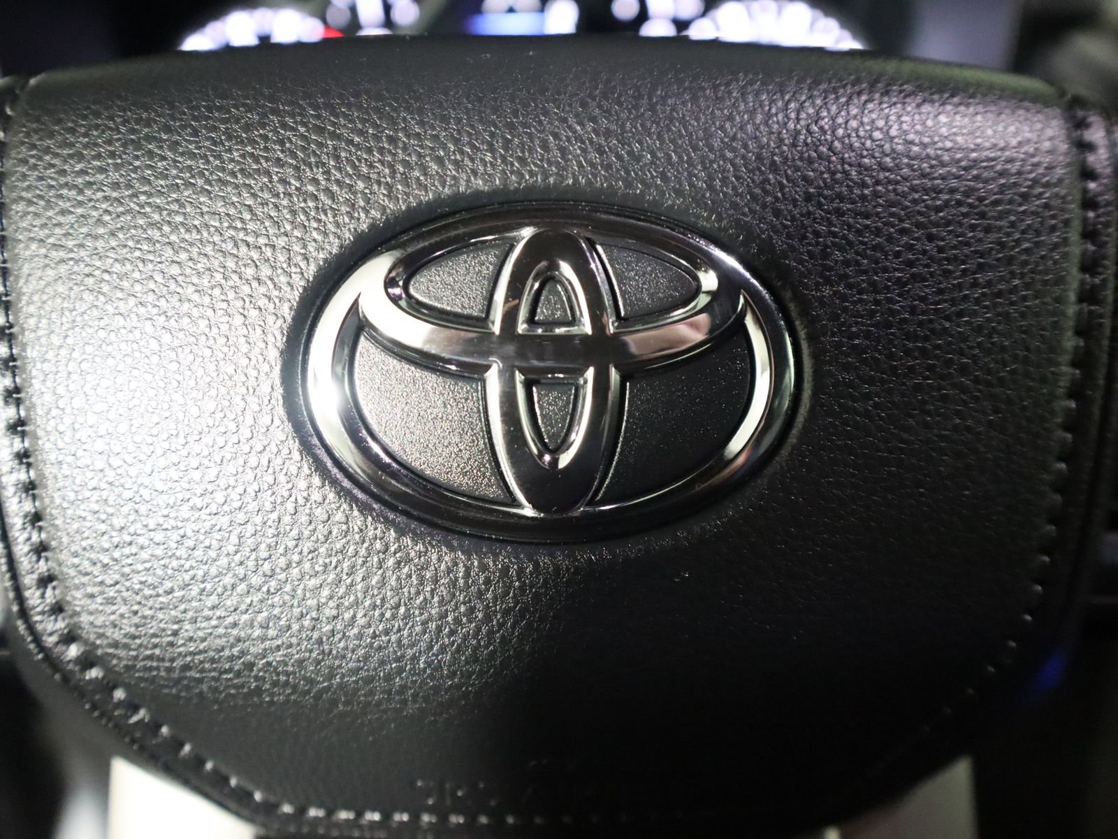 Used 2025 Toyota Tundra SR5 image 33