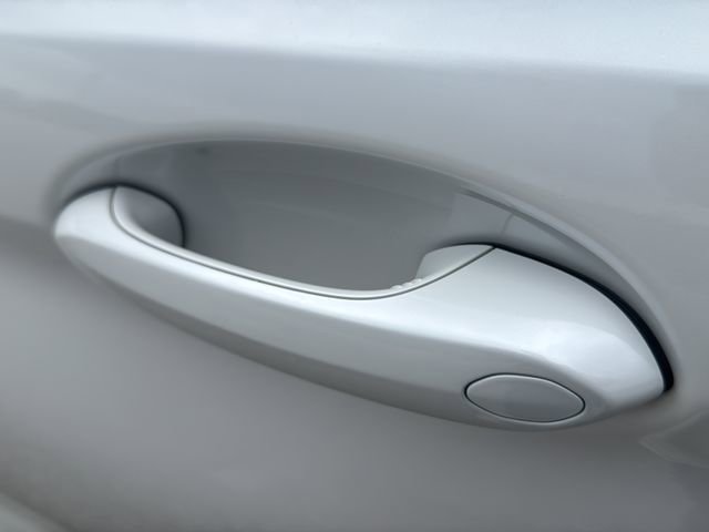 Used 2023 BMW 530i xDrive AWD/4WD image 12