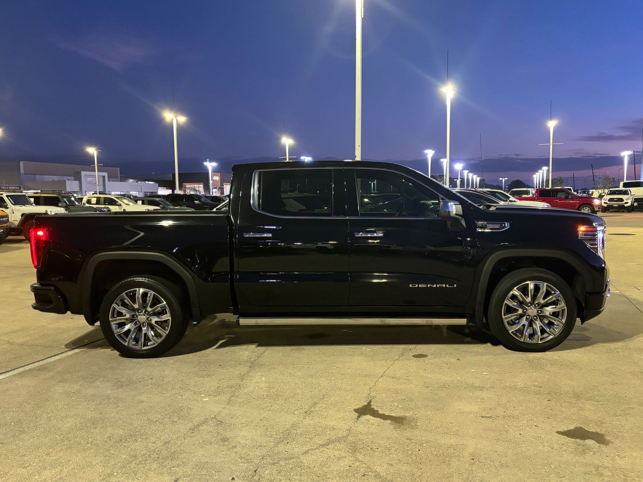Used 2023 GMC Sierra 1500 Denali w/ Denali Reserve Package image 2