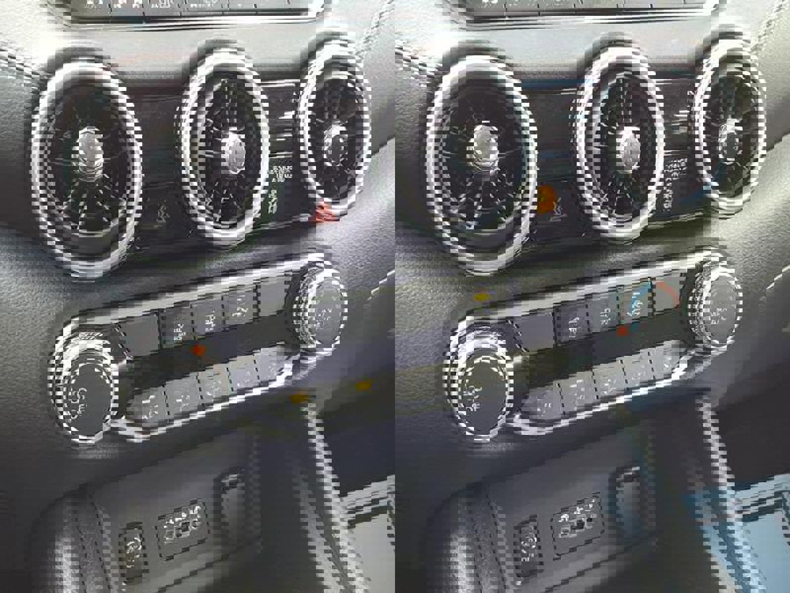 Used 2025 Nissan Sentra SV image 26