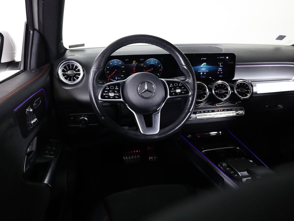 Used 2022 Mercedes-Benz GLB 250 4MATIC image 31