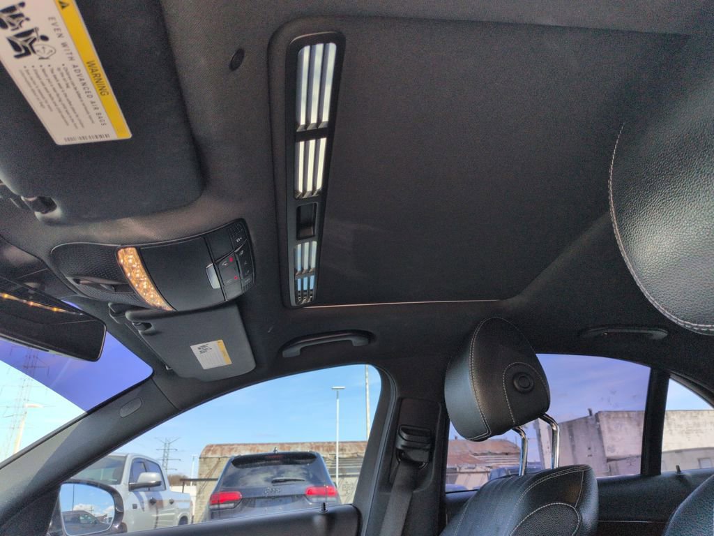 Used 2018 Mercedes-Benz E 300 4MATIC image 22