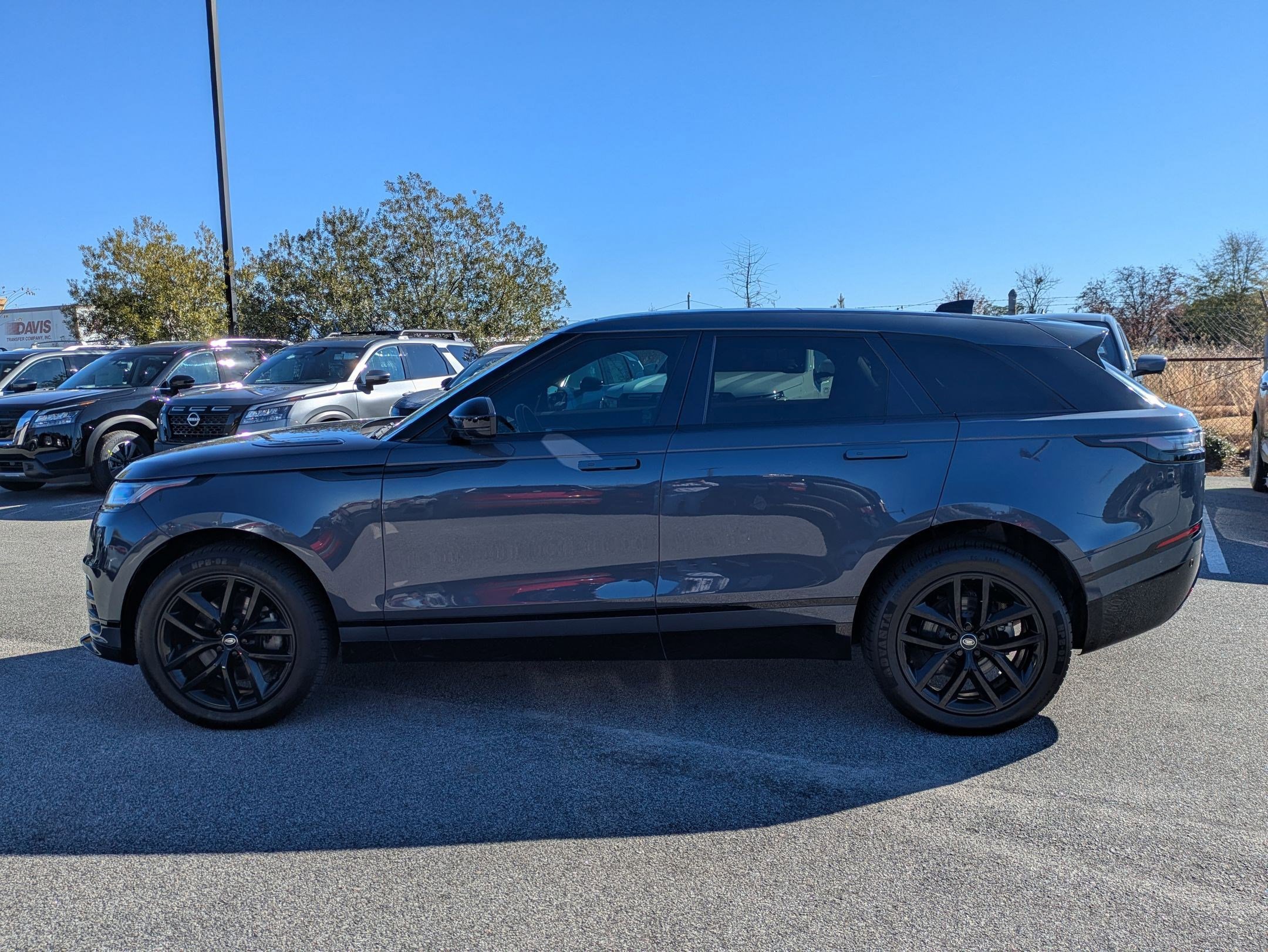 Used 2024 Land Rover Range Rover Velar Dynamic SE image 7