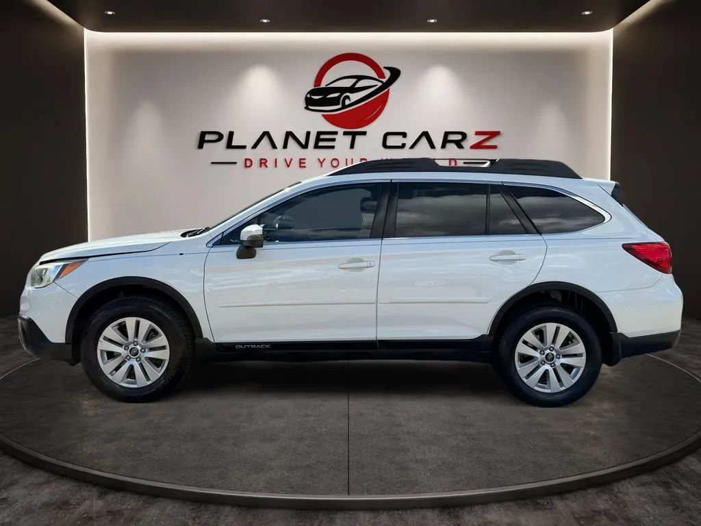 Used 2017 Subaru Outback 2.5i Premium AWD/4WD image 2
