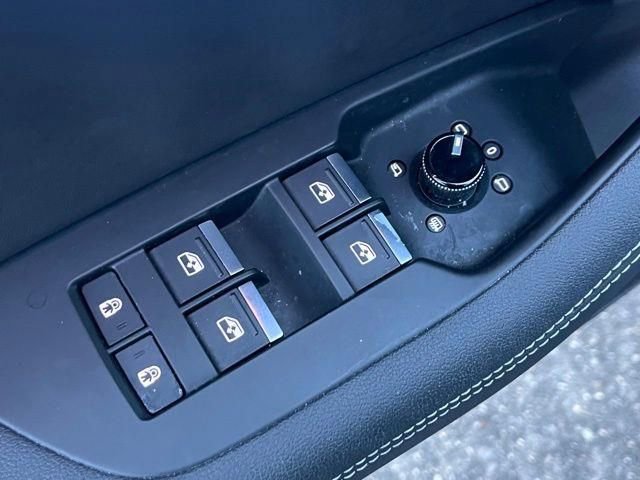 Used 2024 Audi A6 Premium Plus image 18