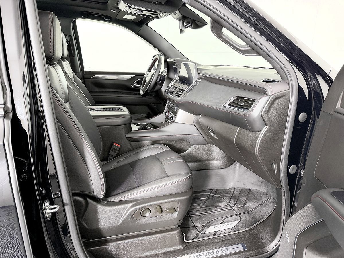 Used 2023 Chevrolet Suburban RST w/ Luxury Package AWD/4WD image 58