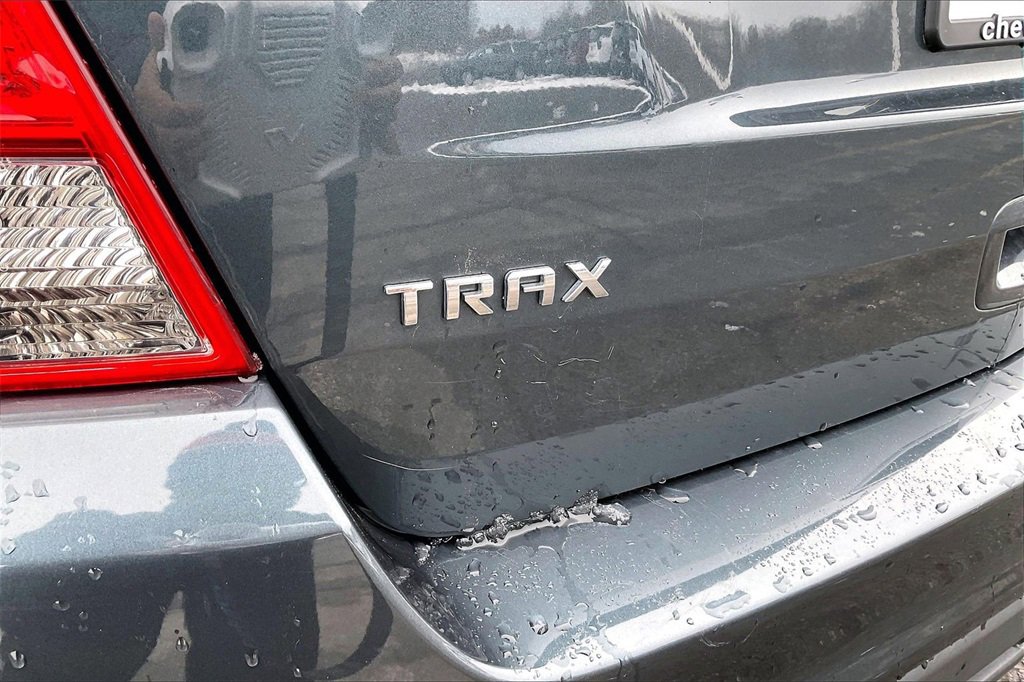 Used 2021 Chevrolet Trax LS w/ Tint and Cruise Package image 26