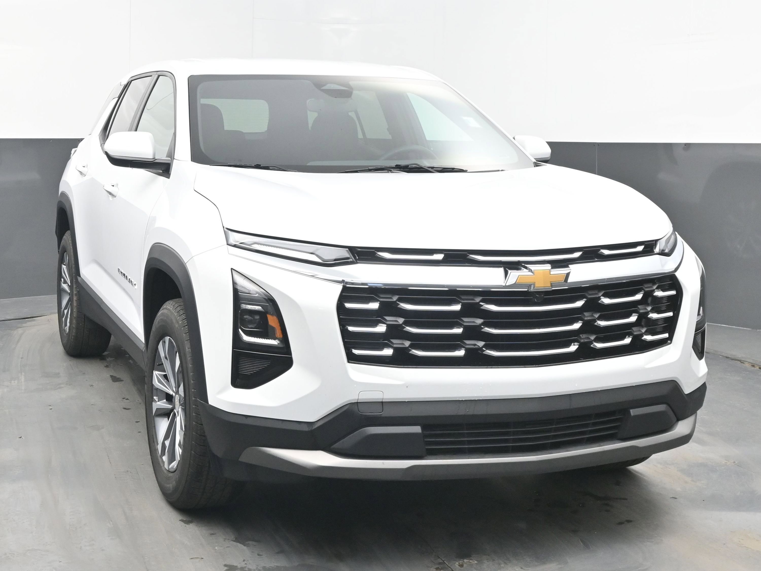 Certified 2025 Chevrolet Equinox LT image 3