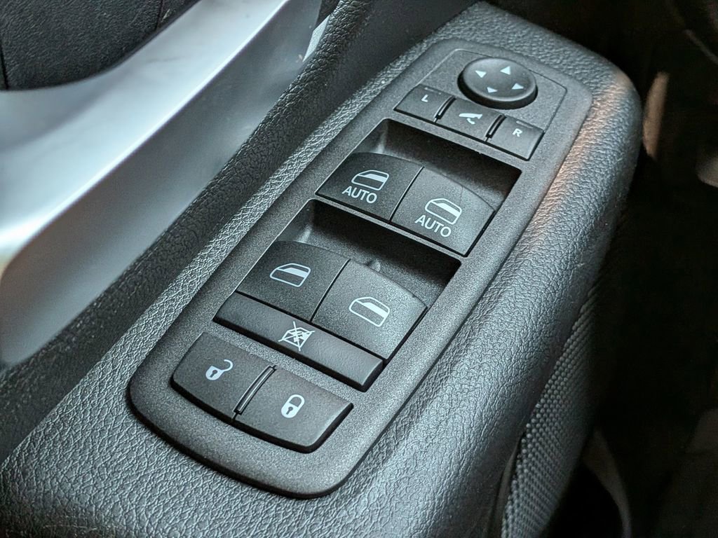 Used 2022 RAM 1500 Big Horn AWD/4WD image 22