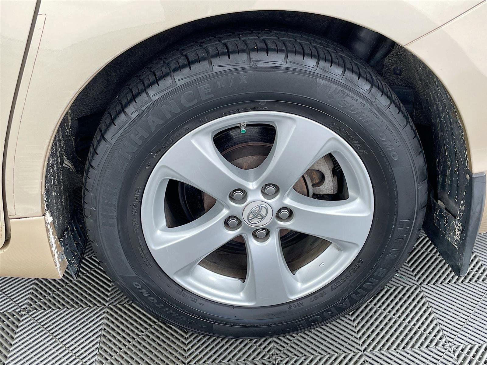 Used 2011 Toyota Sienna LE w/ Towing Pkg FWD image 33