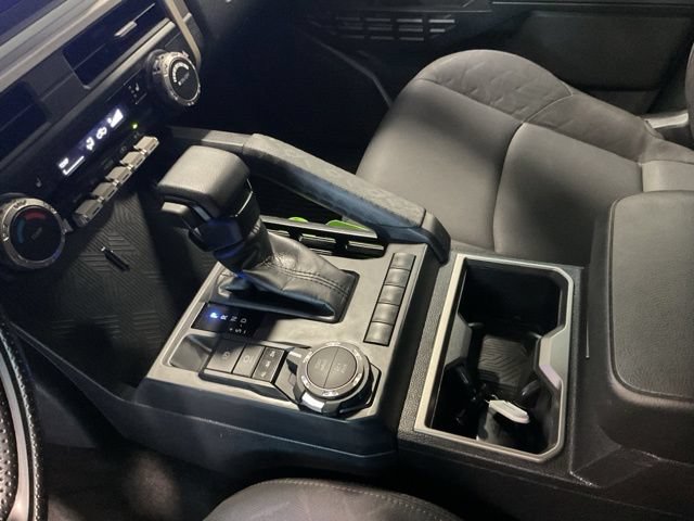 Used 2024 Toyota Tacoma SR5 AWD/4WD image 24
