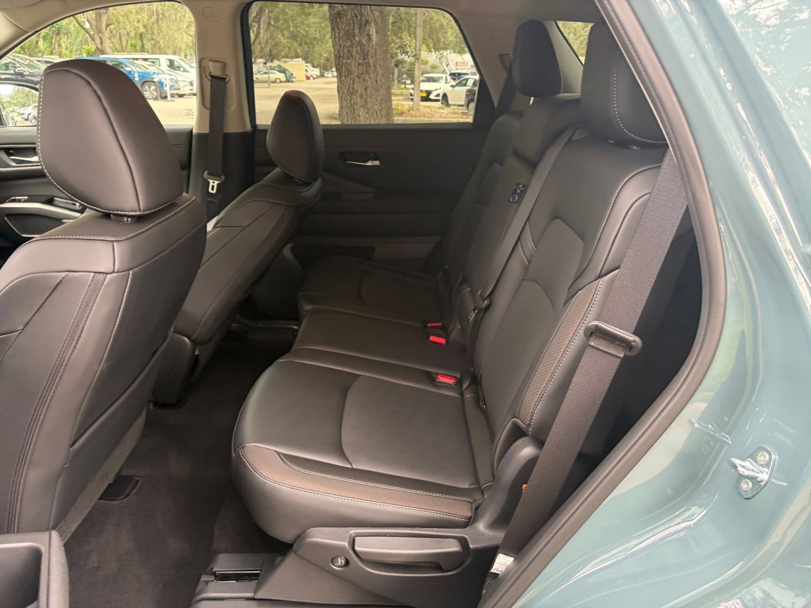 Used 2026 Nissan Pathfinder SL FWD image 39
