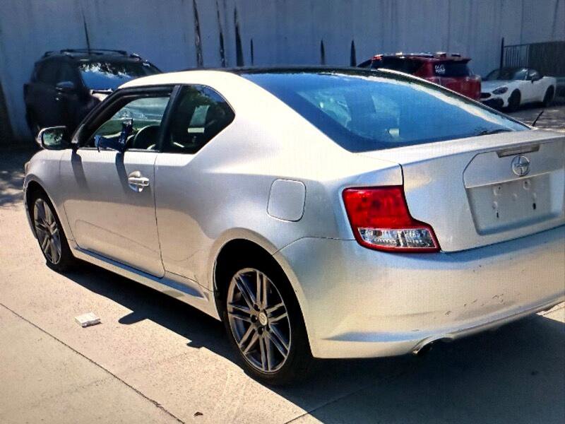 Used 2013 Scion tC Sports Coupe 6-Spd AT image 2