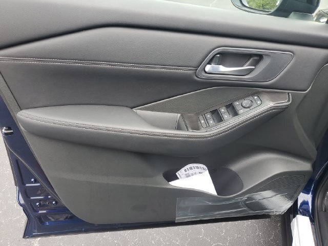 New 2026 Nissan Rogue Dark Armor FWD image 9