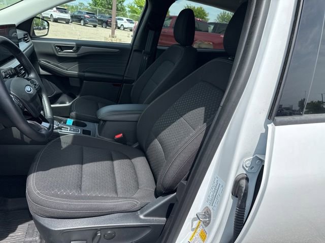 Used 2024 Ford Escape Active w/ Tech Pack #1 AWD/4WD image 17