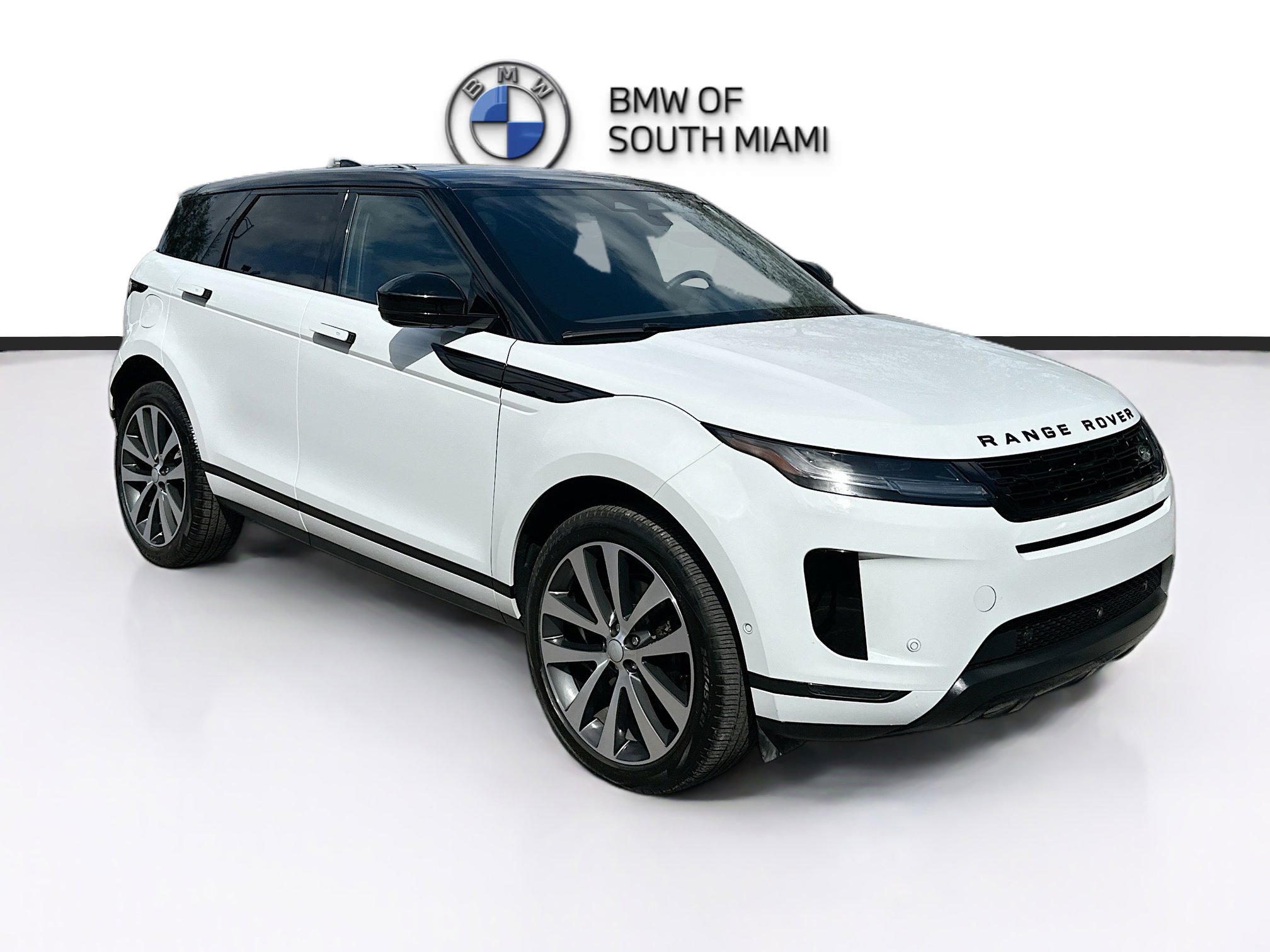 Used 2026 Land Rover Range Rover Evoque S image 1
