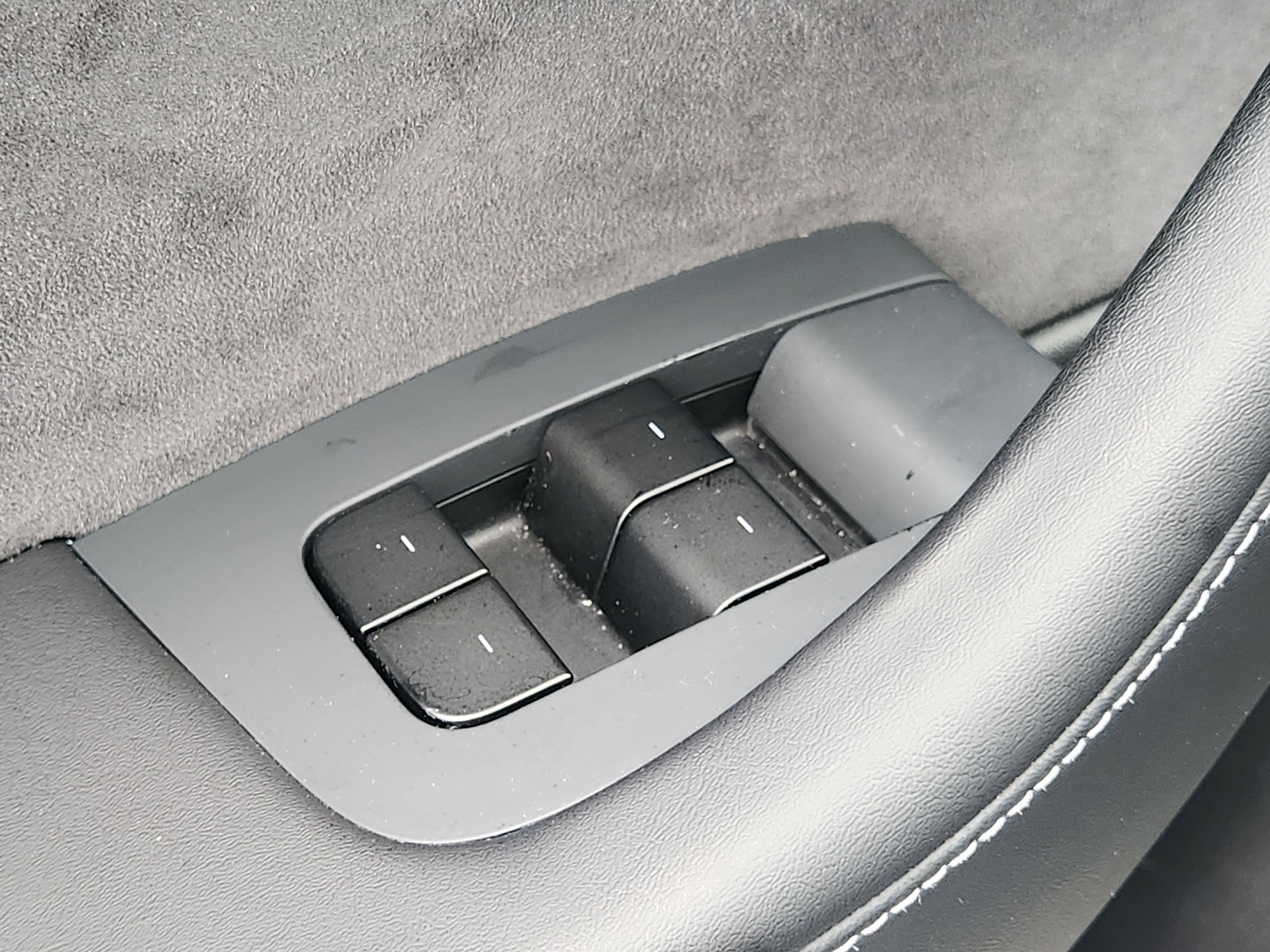 Used 2021 Tesla Model 3 Standard Range Plus image 26