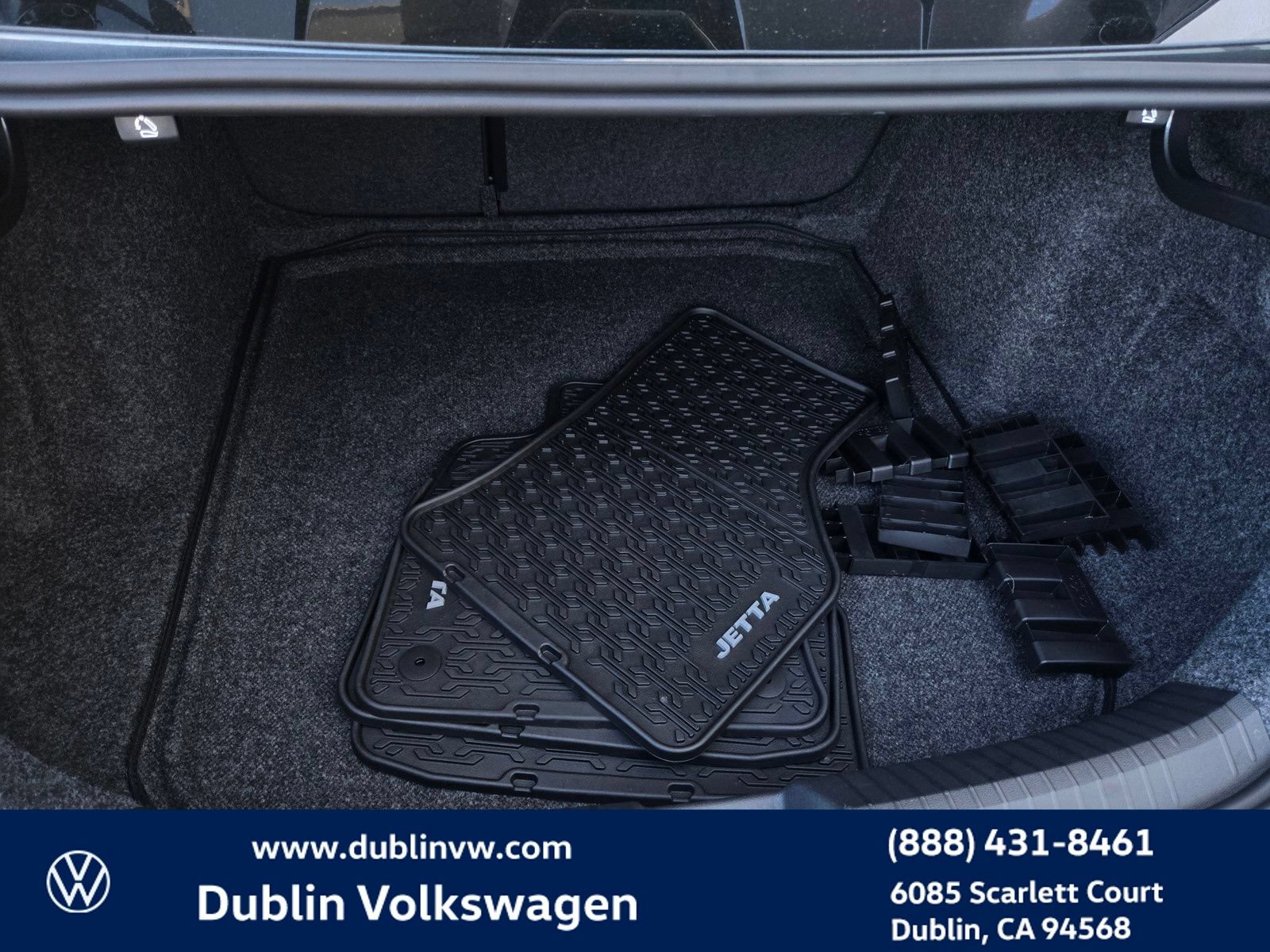 Certified 2025 Volkswagen Jetta Sport FWD image 22
