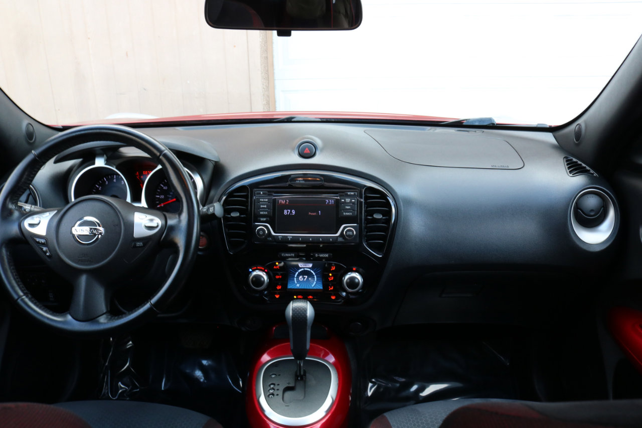 Used 2015 Nissan Juke SV w/ Cold Weather Package image 39