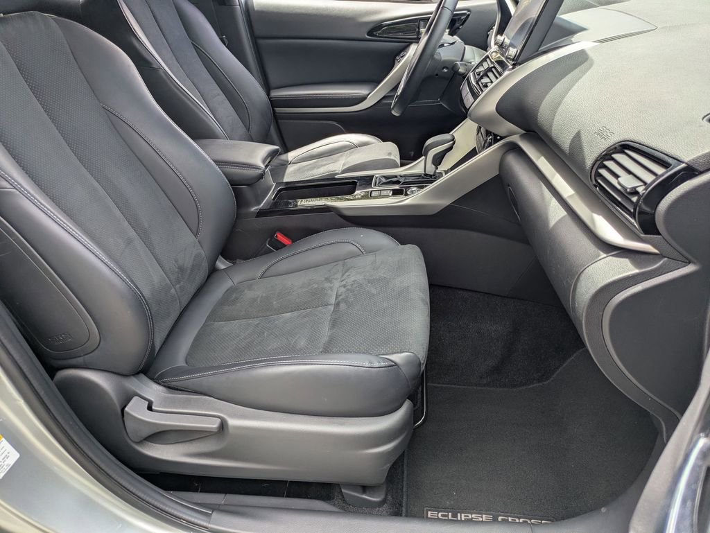 Used 2025 Mitsubishi Eclipse Cross SE AWD/4WD image 28
