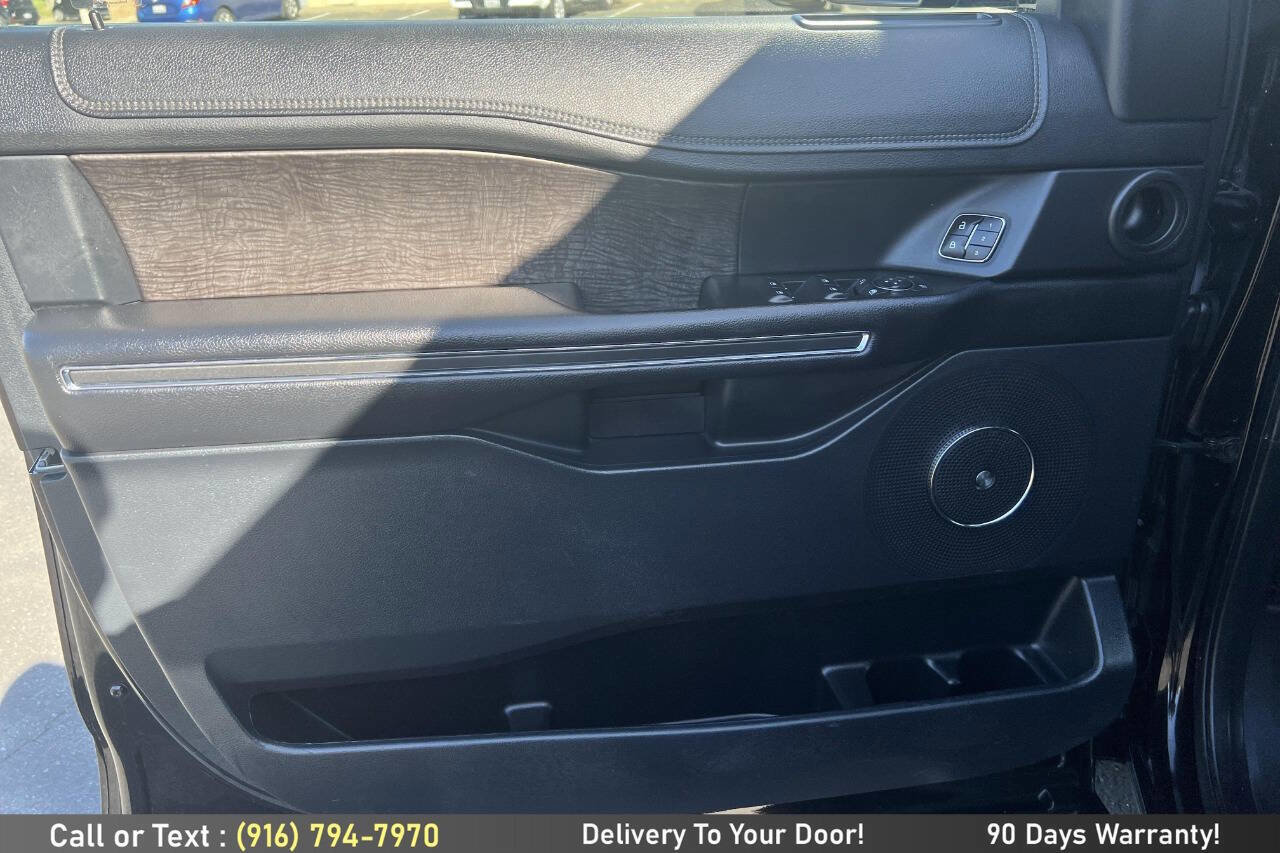 Used 2020 Ford Expedition Limited image 20