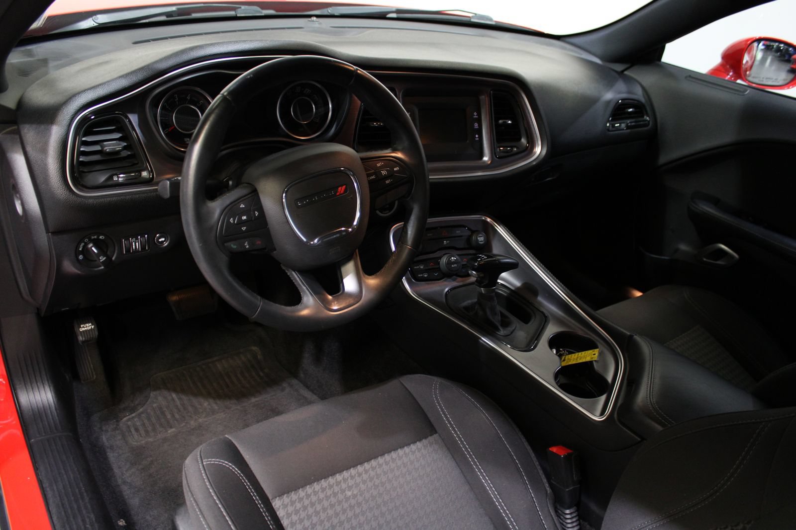 Used 2015 Dodge Challenger R/T w/ Quick Order Package 28B R/T RWD image 22