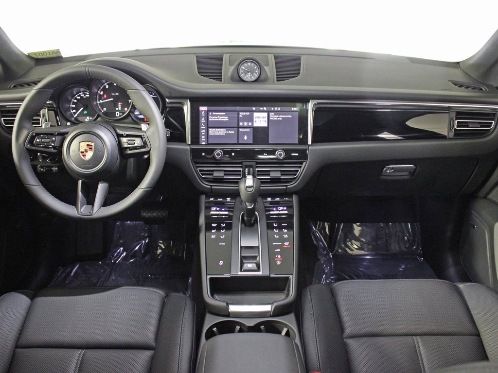 Used 2026 Porsche Macan image 20