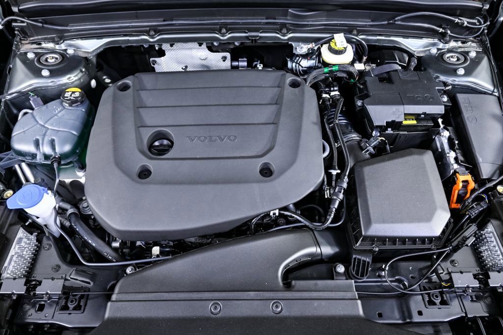 New 2026 Volvo XC40 B5 Plus w/ Climate Package image 33