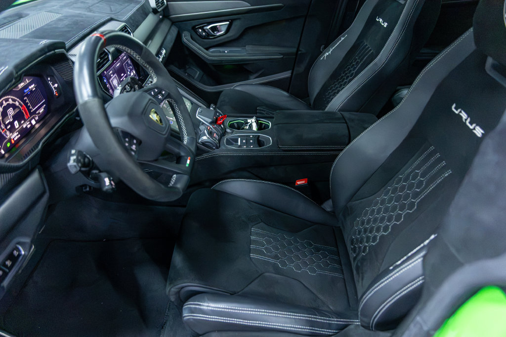 Used 2023 Lamborghini Urus Performante AWD/4WD image 29