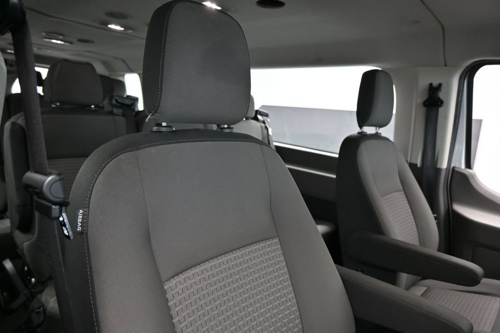 Used 2023 Ford Transit 350 XLT RWD image 33