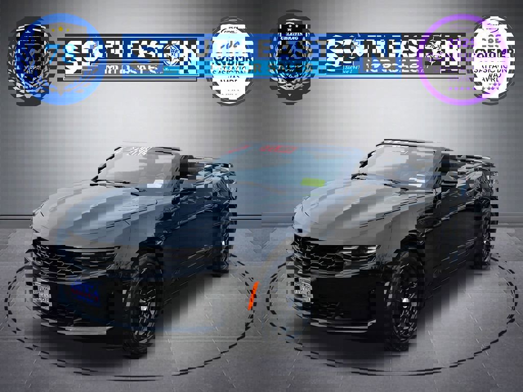 Used 2019 Chevrolet Camaro LT image 2