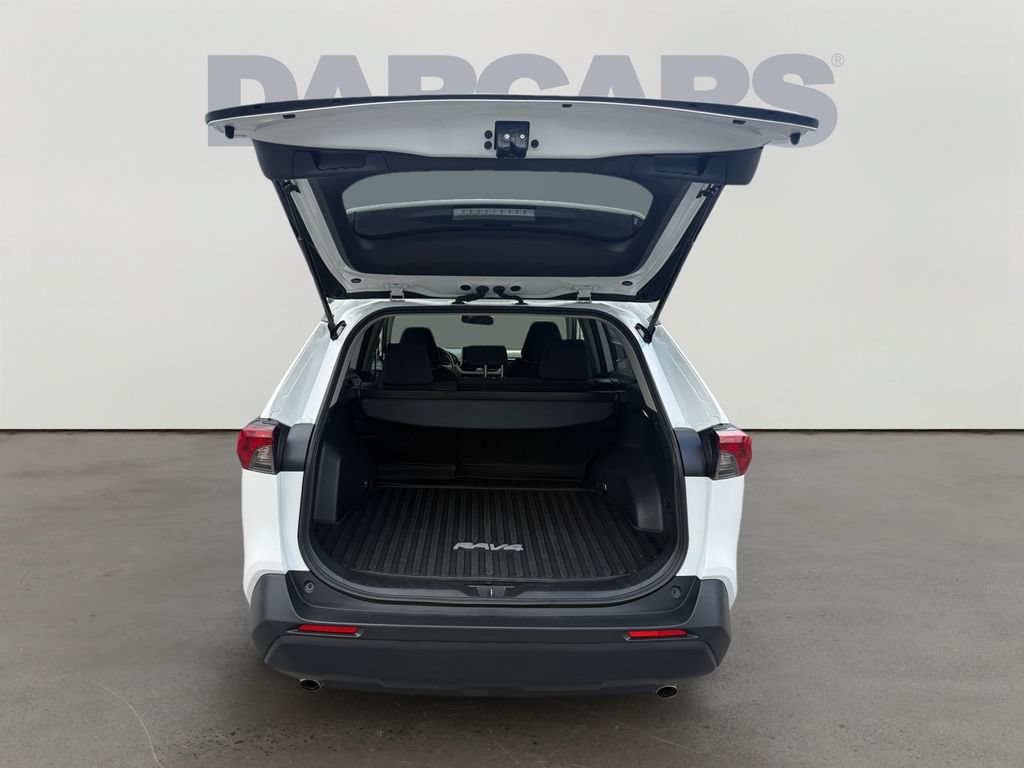 Used 2024 Toyota RAV4 LE AWD/4WD image 13