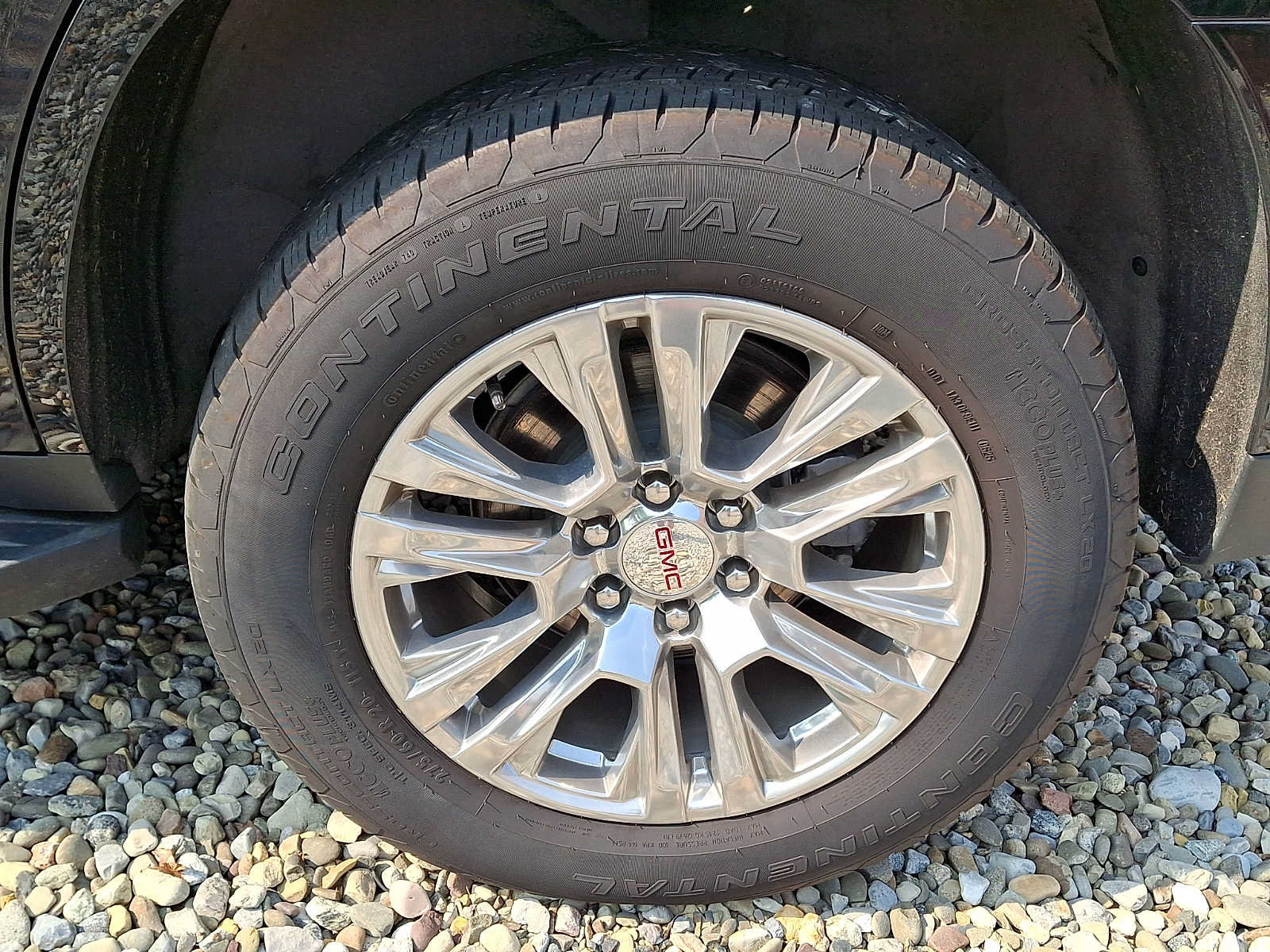 Used 2025 GMC Yukon Denali AWD/4WD image 7