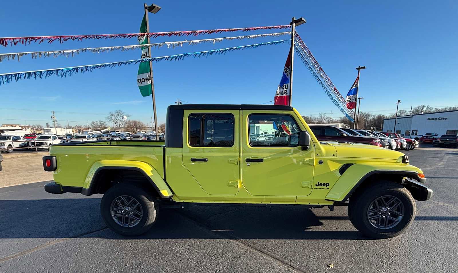 Certified 2024 Jeep Gladiator Sport image 9