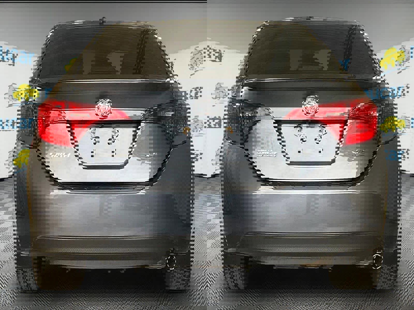 Used 2017 Toyota Corolla XSE w/ Carpet Mat Package (TMS) FWD image 5