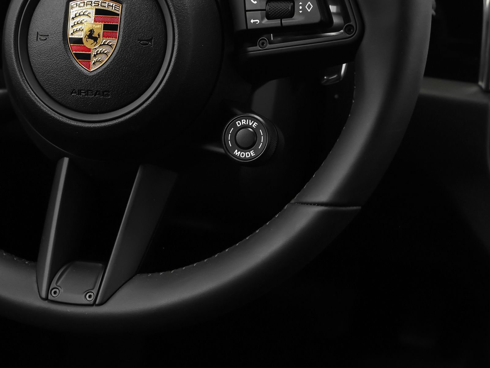 New 2026 Porsche Macan Turbo AWD/4WD image 35