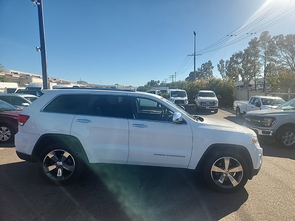 Used 2015 Jeep Grand Cherokee Limited RWD image 16