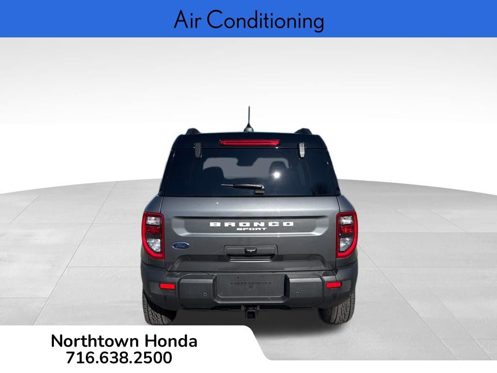 Used 2025 Ford Bronco Sport Badlands image 6