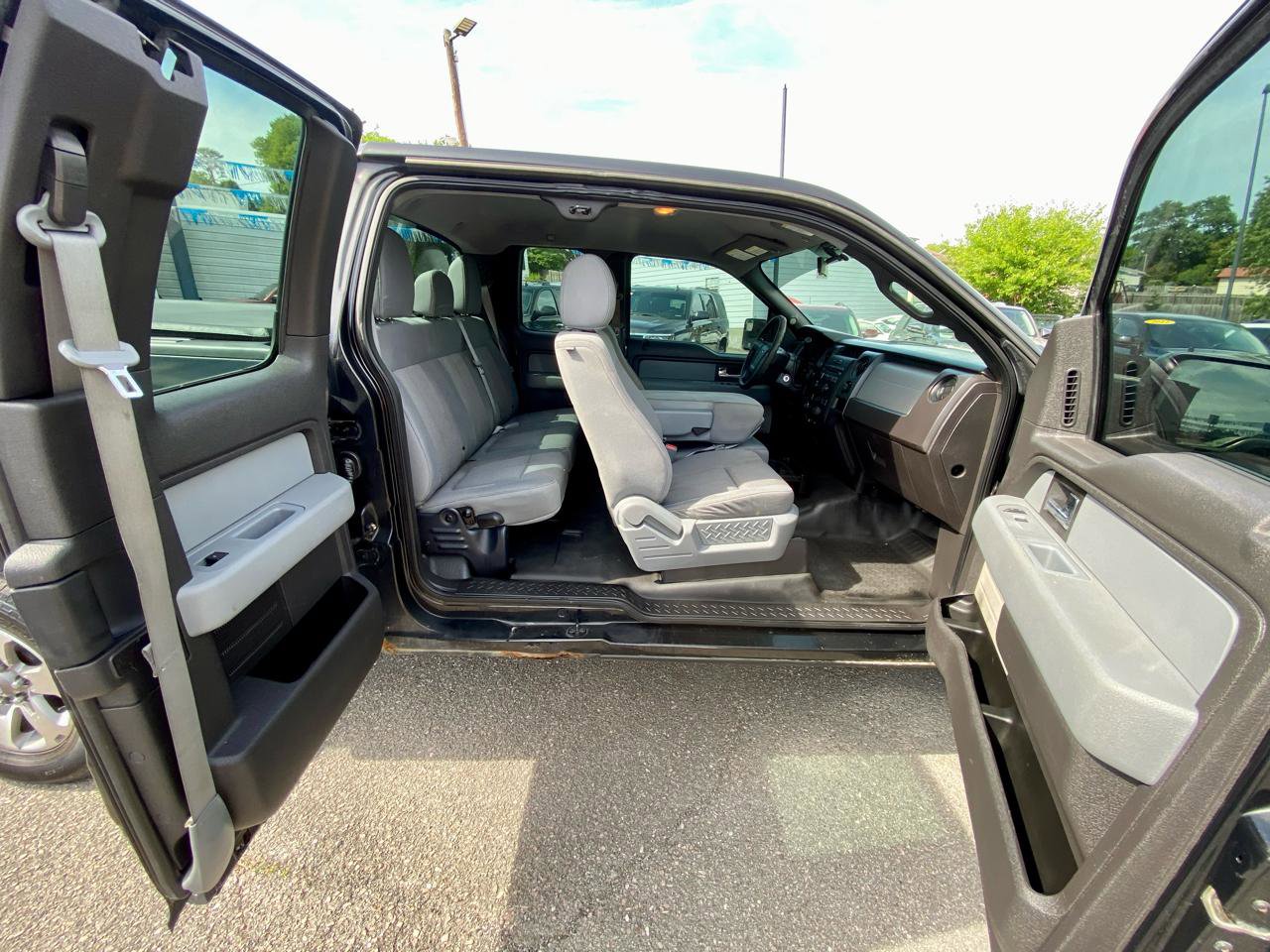 Used 2012 Ford F150 STX w/ STX Decor Pkg AWD/4WD image 11