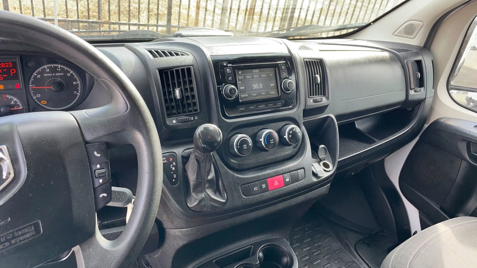 Used 2015 RAM ProMaster 2500 w/ Interior Convenience Group FWD image 11