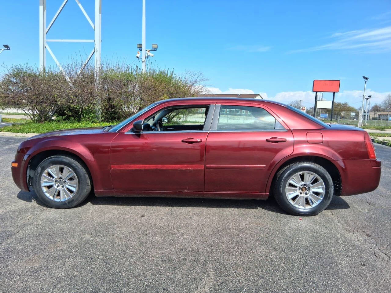 Used 2005 Chrysler 300 RWD image 4