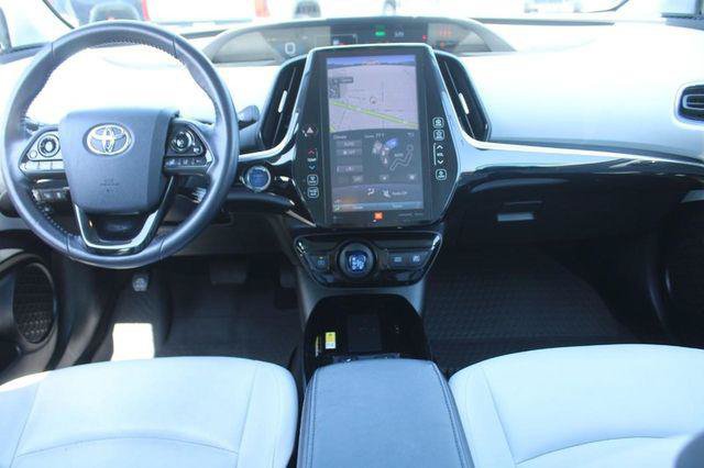 Certified 2022 Toyota Prius Limited FWD image 11