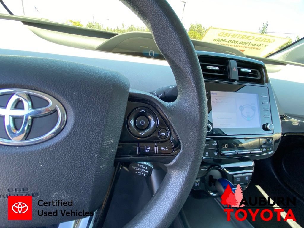 Certified 2022 Toyota Prius L Eco FWD image 37
