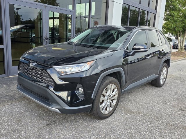 Used 2019 Toyota RAV4 Limited w/ Cold Weather Package FWD image 14