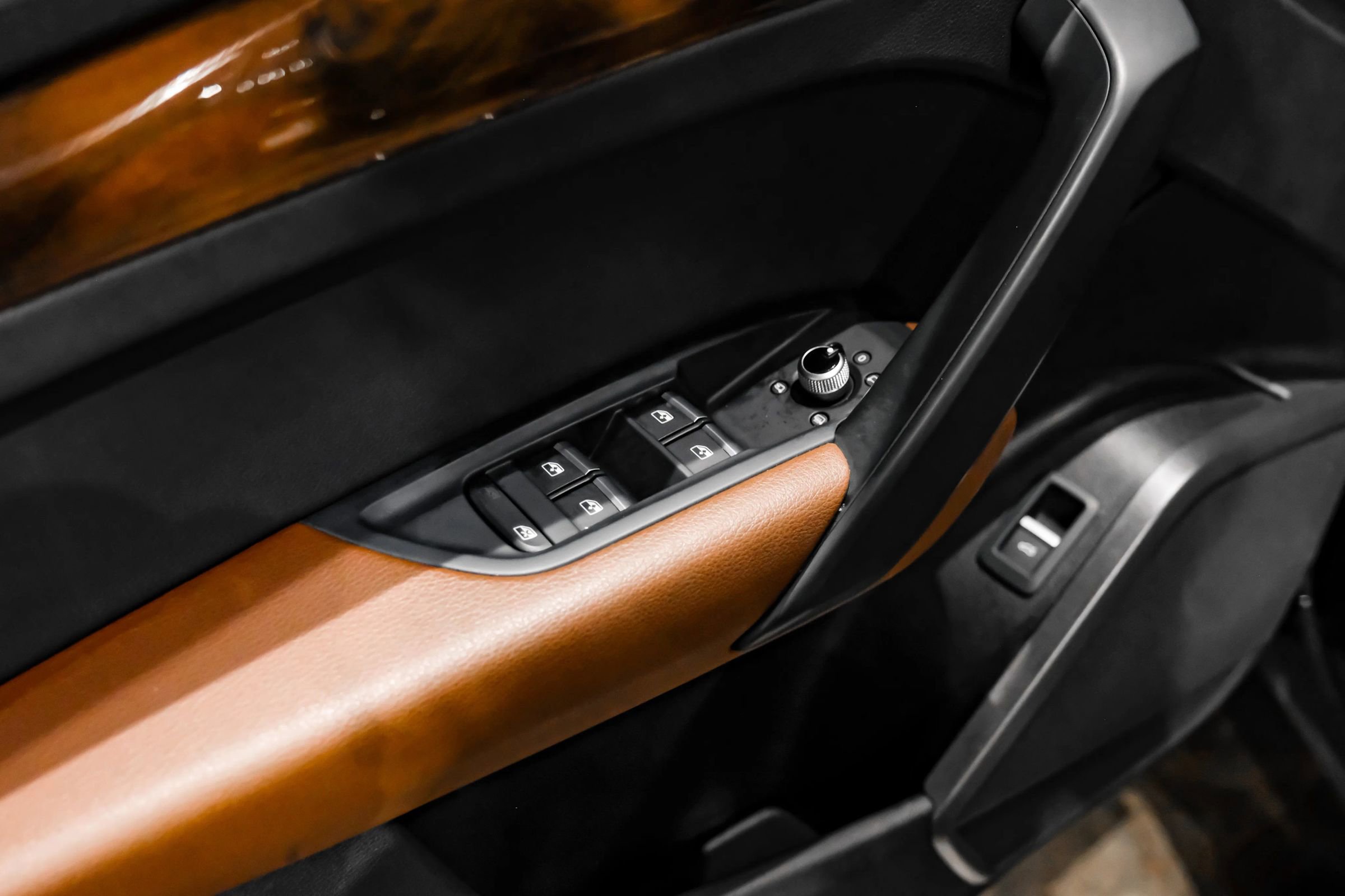 Used 2018 Audi Q5 2.0T Premium Plus w/ Premium Plus Package image 45