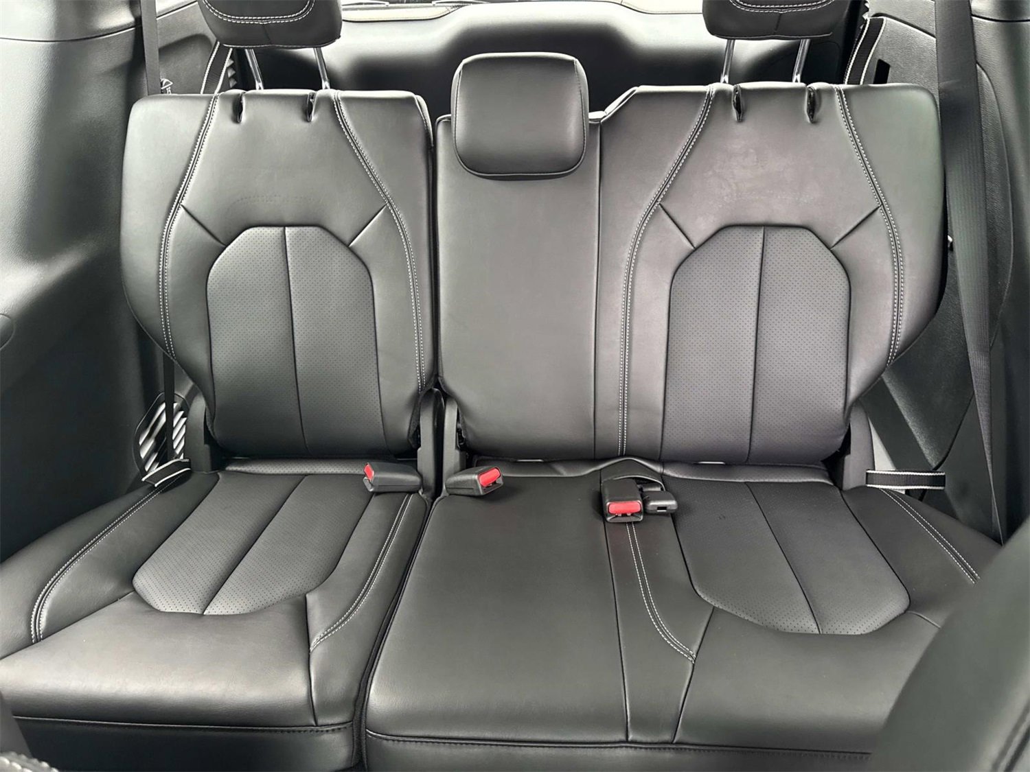 New 2025 Chrysler Pacifica Select image 17