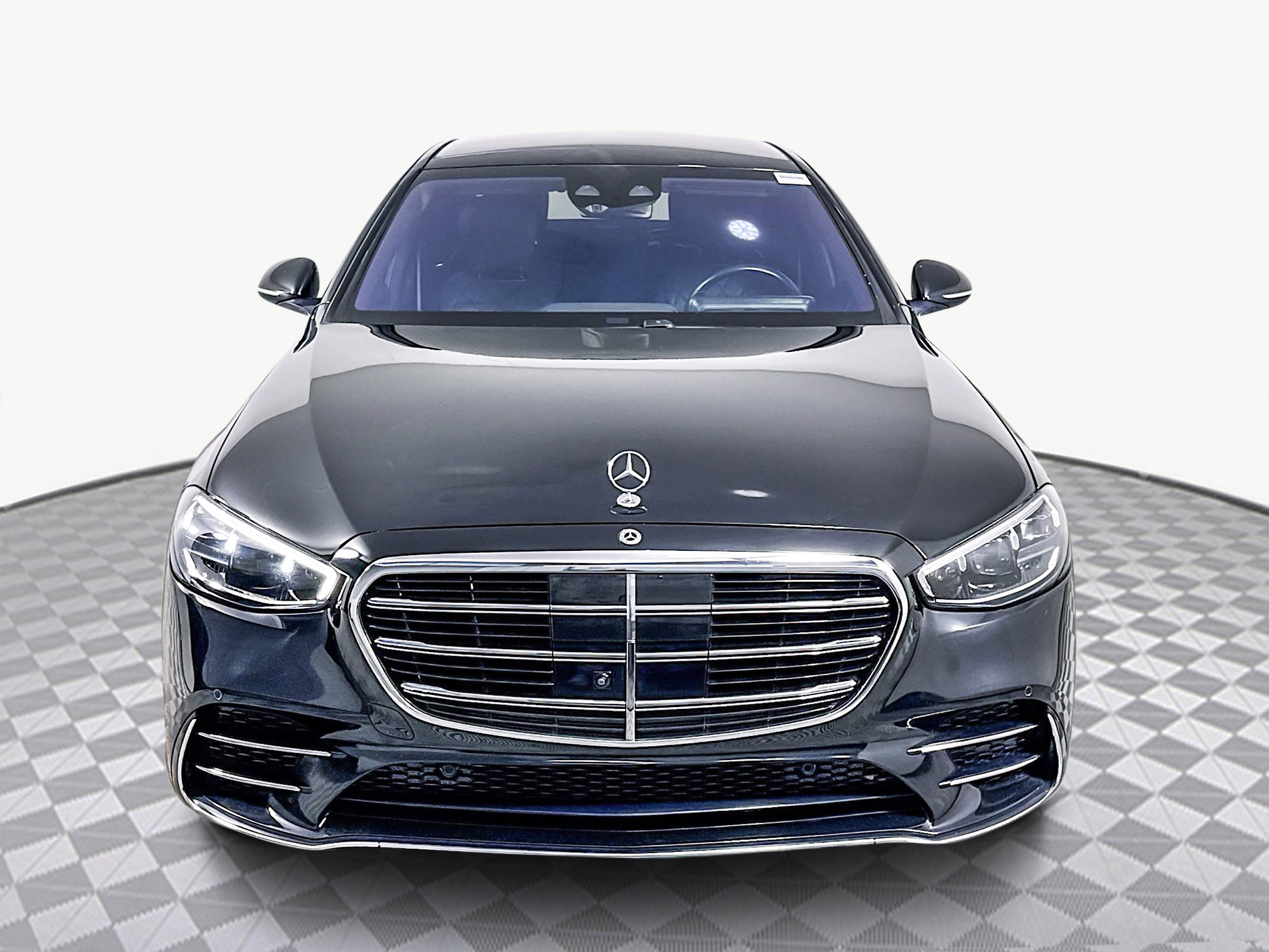 Used 2022 Mercedes-Benz S 580 4MATIC Sedan image 2